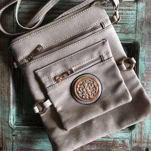 Boutique crossbody bag